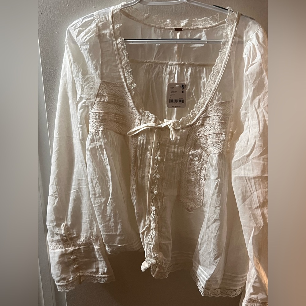 Free People Forevermore Long-sleeve Lace Detail Blouse NWOT - Picture 10 of 16